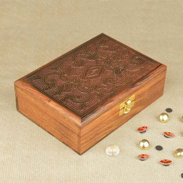 Hand Carved & Engraved Wooden Box  (Sheesham Wood , Brass Inlay Work , L x B x H - 18 cm x 13 cm x 5.5 cm )
