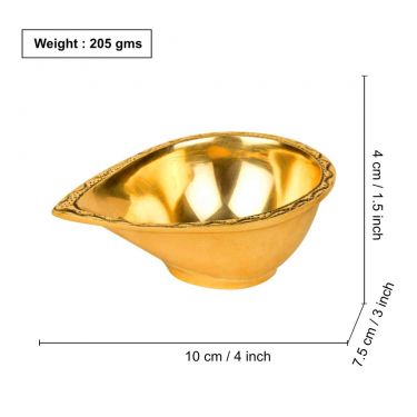 Premium Brass Big Pooja Diya (Diameter – 10 cm, Height - 4 cm, 205 gm) | Deep Oil Puja Lamp | Puja Deepak for Home/Office Temple