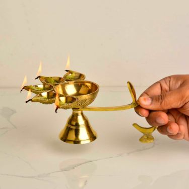 Pure Brass Premium Panch Aarti Diya with Handle (L x B x H - 18 x 13 x 7 cm, 410 gm) | Jyoti Puja Diya | Oil Puja Lamp | Panchmukhi Aarti Diya for Pooja
